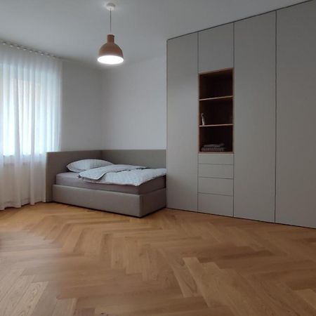 Bratislava Oldtown Apartment 130M2 ,60M2 Terrace And 2 Bathrooms Exterior foto